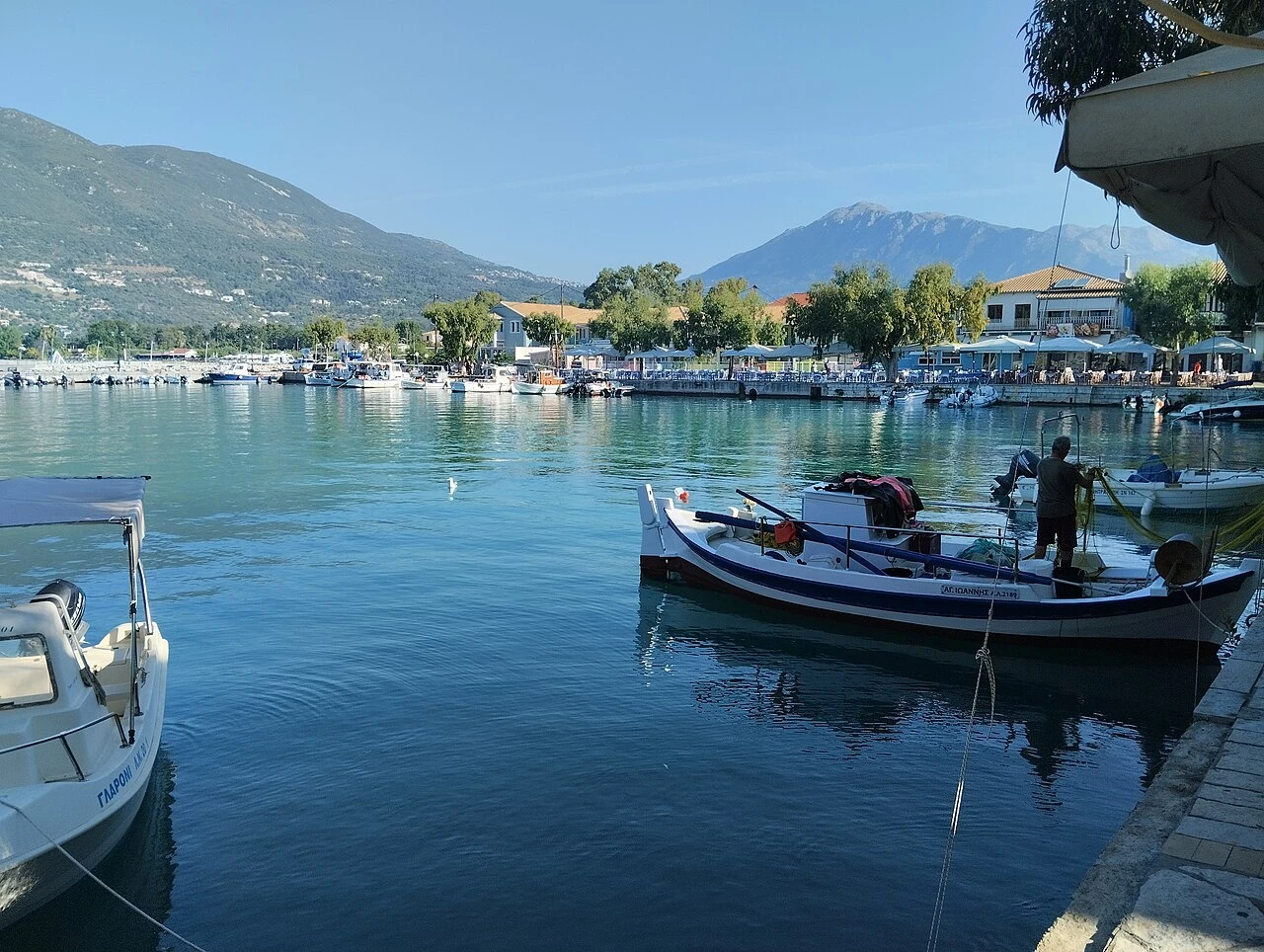 Přístav v Vasiliki