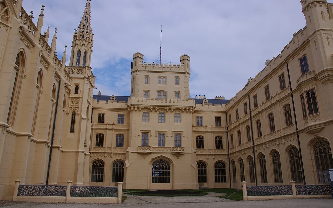 Zámky Jihomoravského kraje: Poznejte tři architektonické skvosty na jihu Moravy