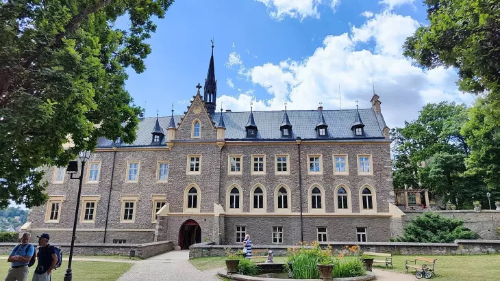 Zámek Zruč nad Sázavou