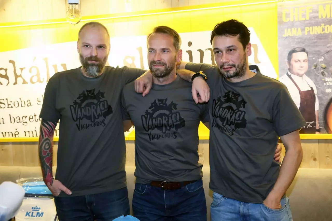 Vandráci na cestách: Projekt Vagamundos letos vyrazil na Papuu Novou Guineu