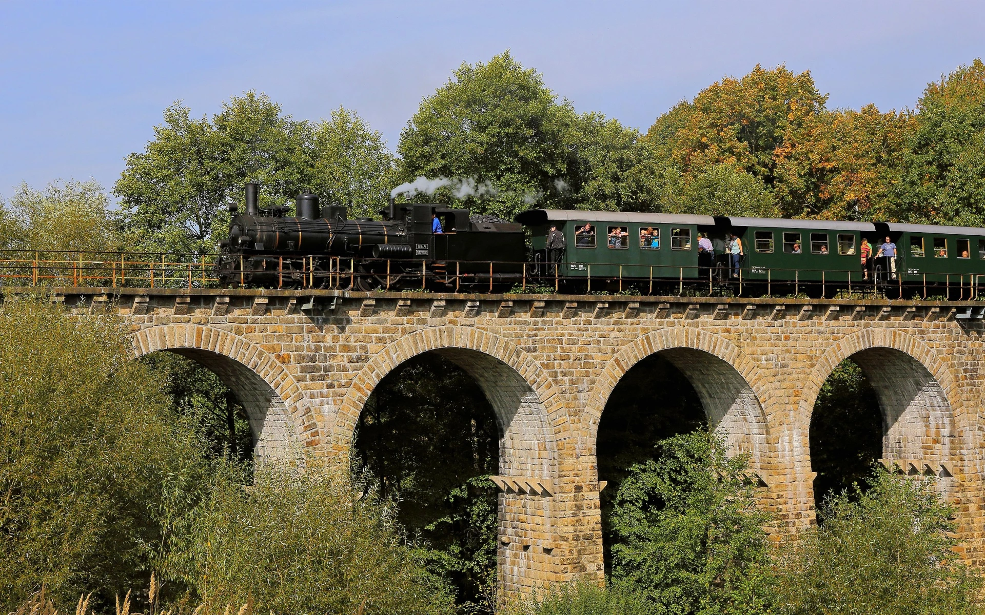 Za zábavou i za poznáním po rakouské úzkokolejce
