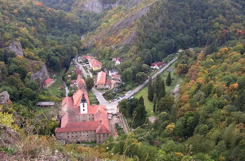 Svatý Jan pod Skalou Svatý Jan pod Skalou