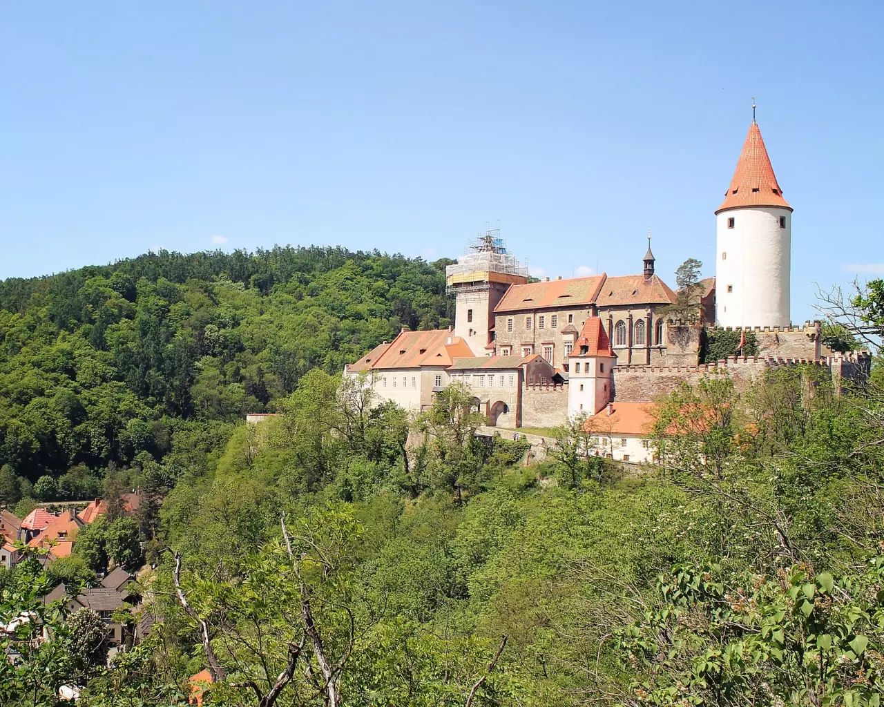Procházka po okolí královského hradu Křivoklát