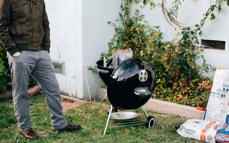 Gril na zahradě