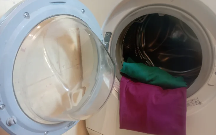 Jak ožiivit barvy na oblečení při praní v pračce
