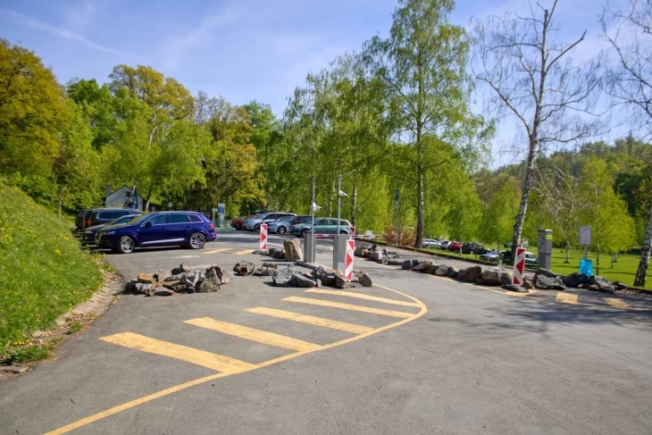 Parkoviště pod hradem Helfštýn Parkoviště pod hradem Helfštýn