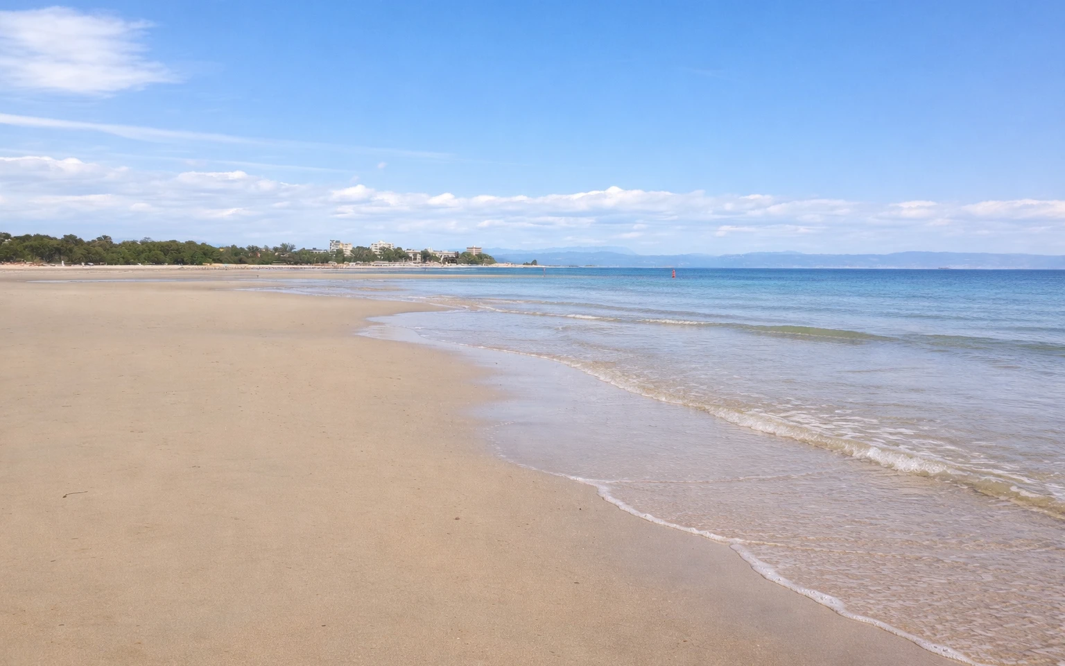 Pláž v Grado při odlivu