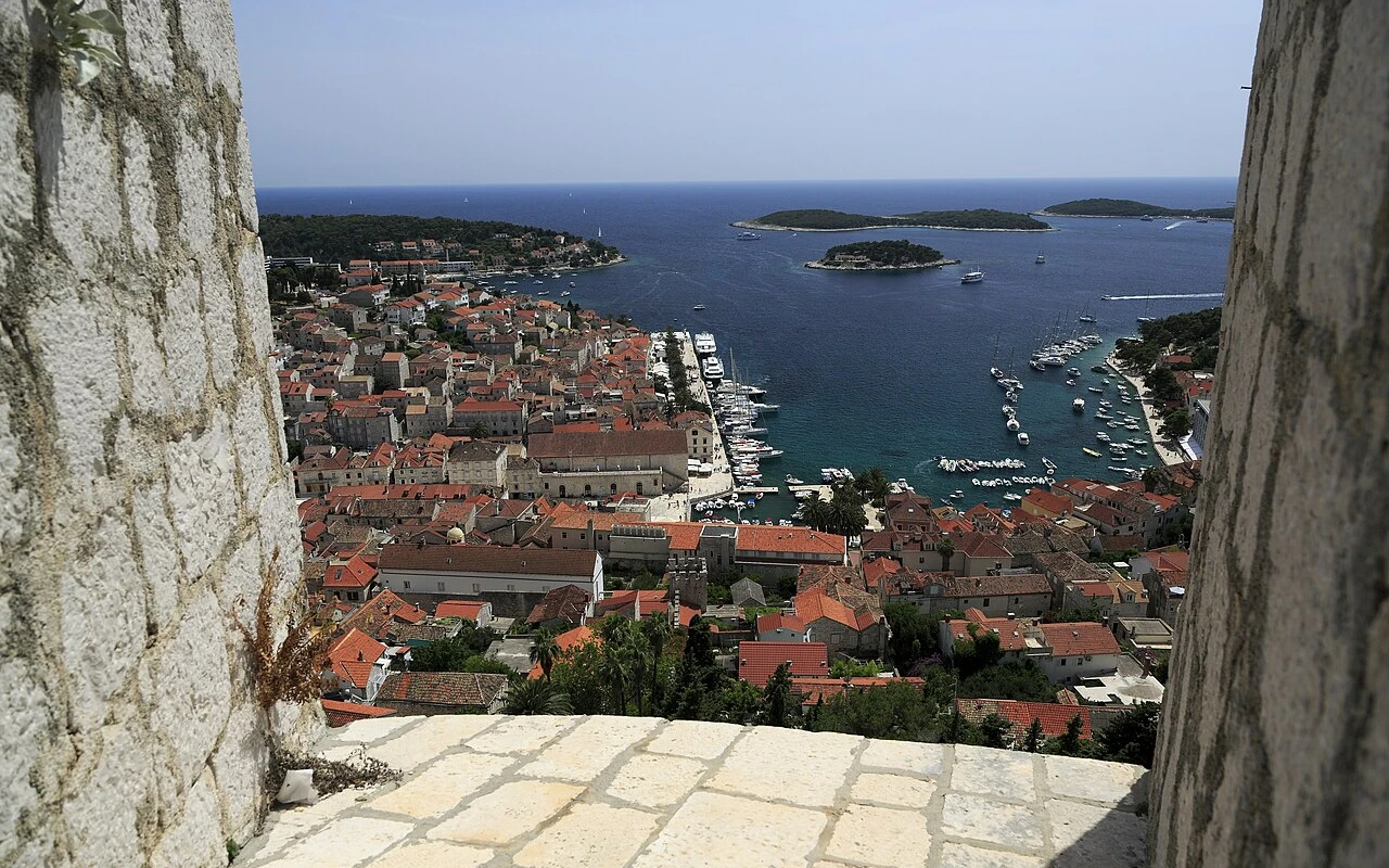 Letní dovolená 2025: Proč Češi znovu míří do Chorvatska? Důvodů je víc než moře!