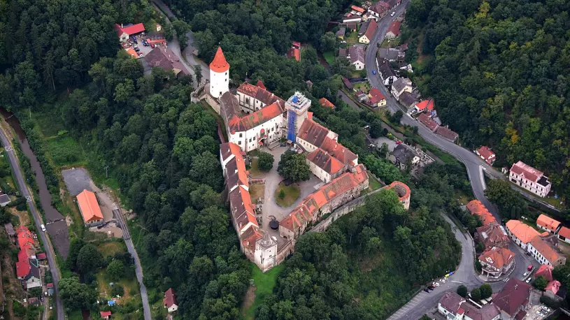 Procházka po okolí královského hradu Křivoklát