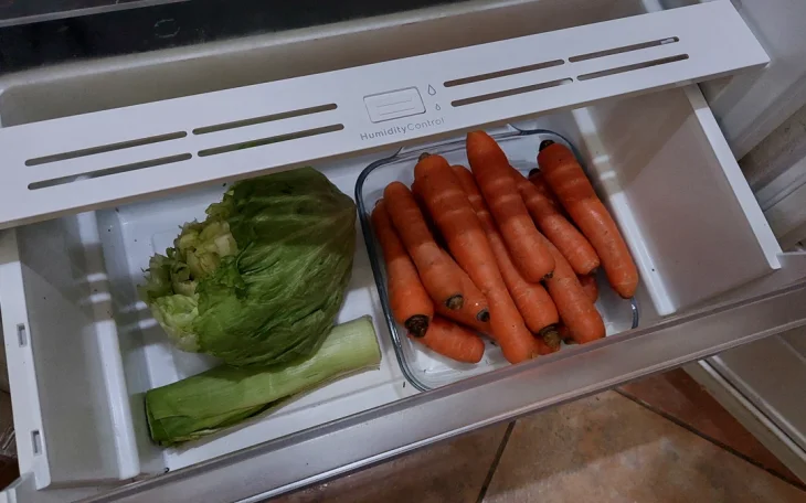 Spodní šuplík v lednici