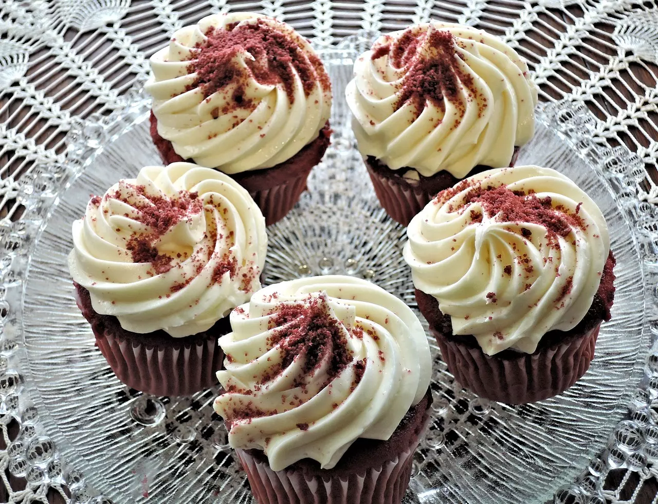 Jednoduchý a vynikající krém do vánočních košíčků, kuliček a dalších – plus recept