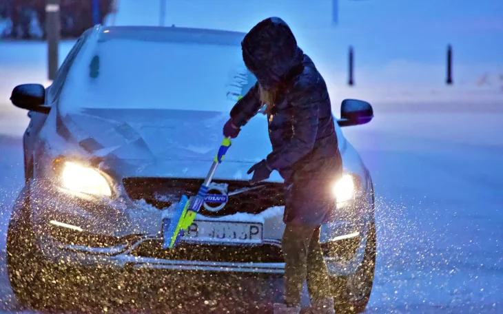 Auto v zimě