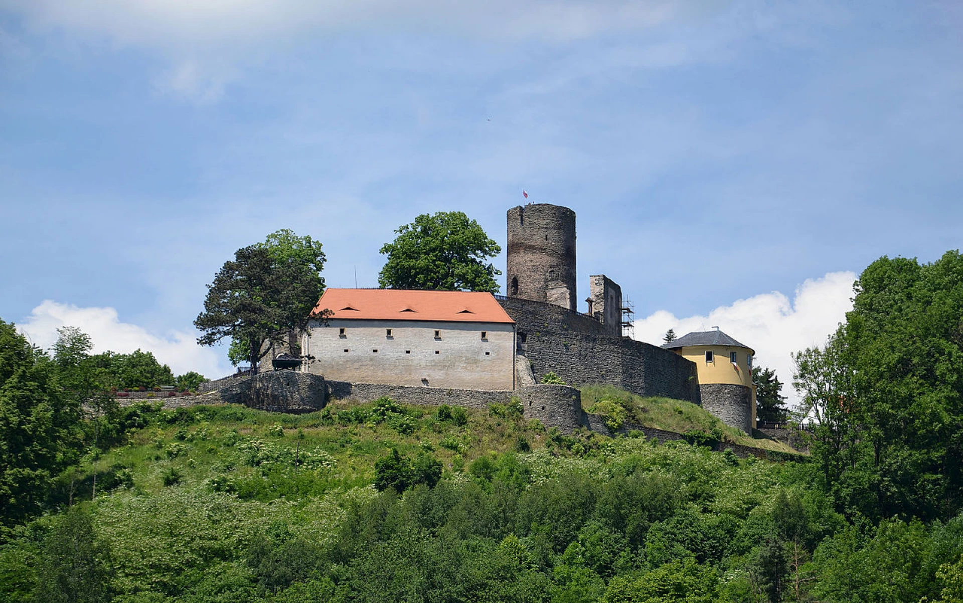 Na středověkém hradě Svojanov můžete přespat společně s duchy