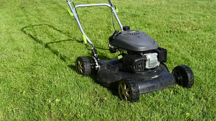 Benzínová sekačka