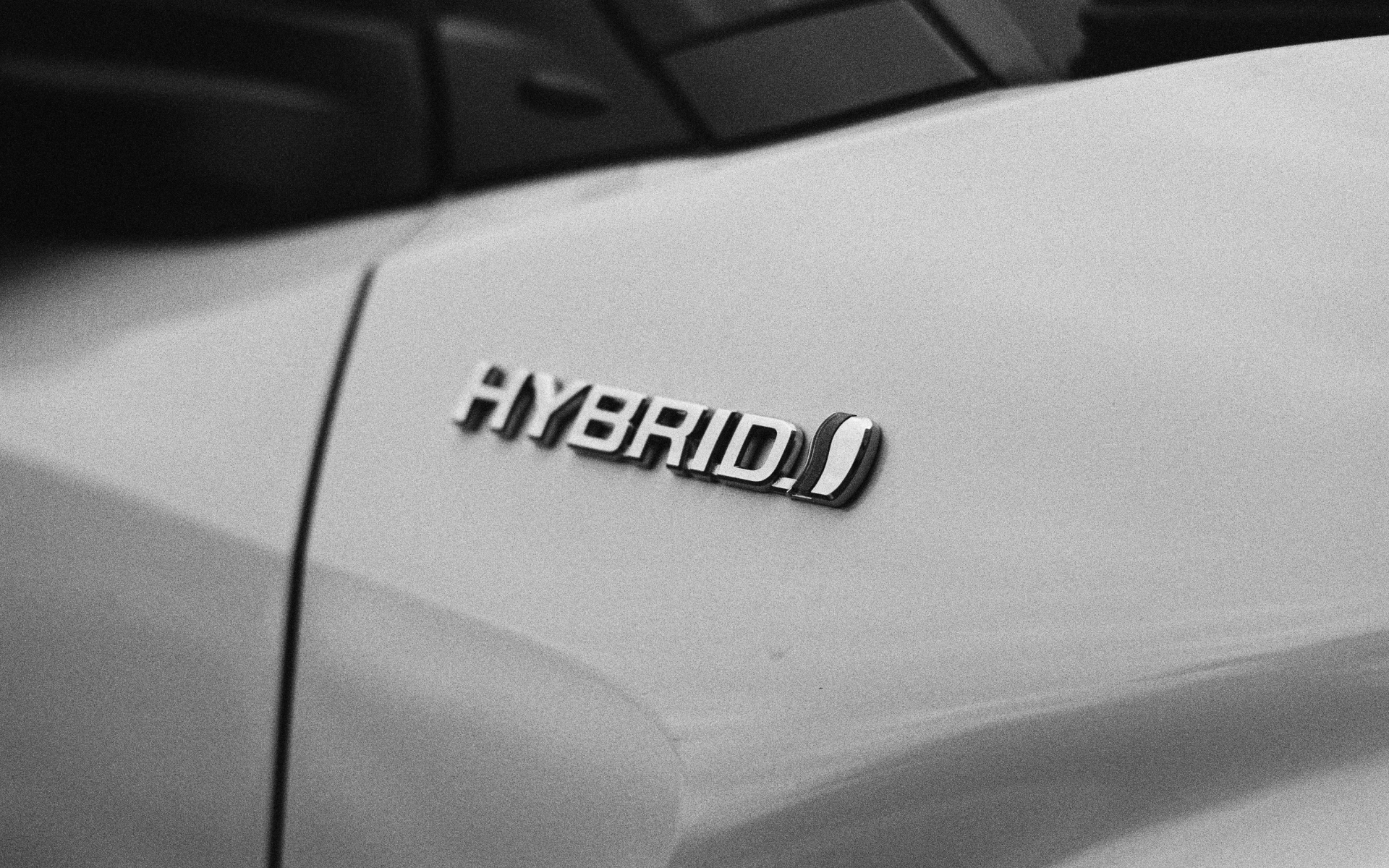 Mild hybrid, hybrid, plugin hybrid: Jaké jsou výhody a nevýhody jednotlivých typů hybridních pohonů